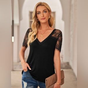 NWOT V Neck Raw Lace Detail Top Black Size Large